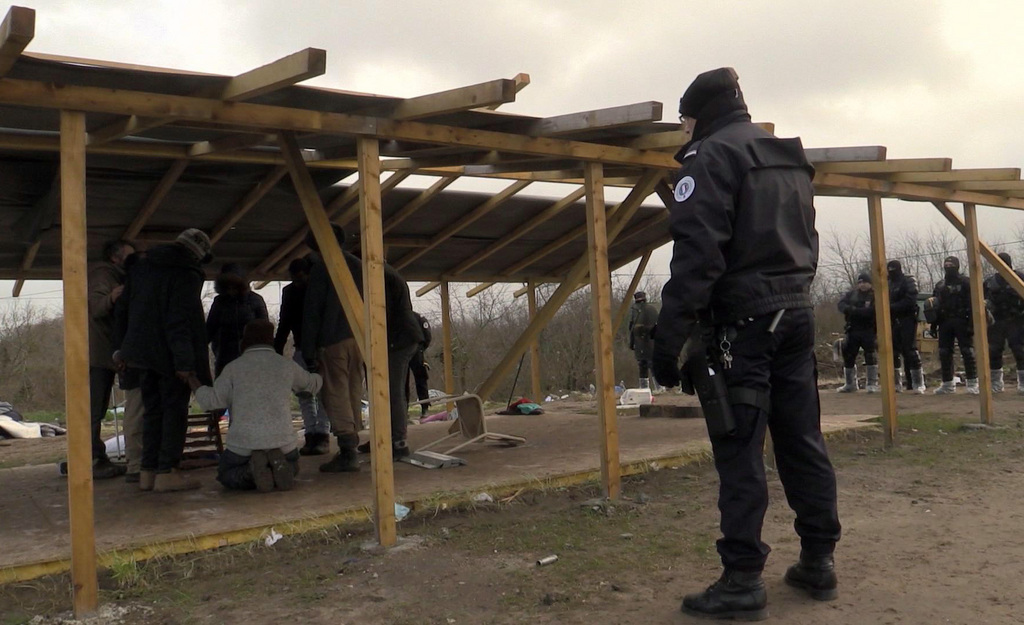 Ce verdict survient alors que les autorités souhaitent désormais vider la zone sud de la "jungle de Calais".