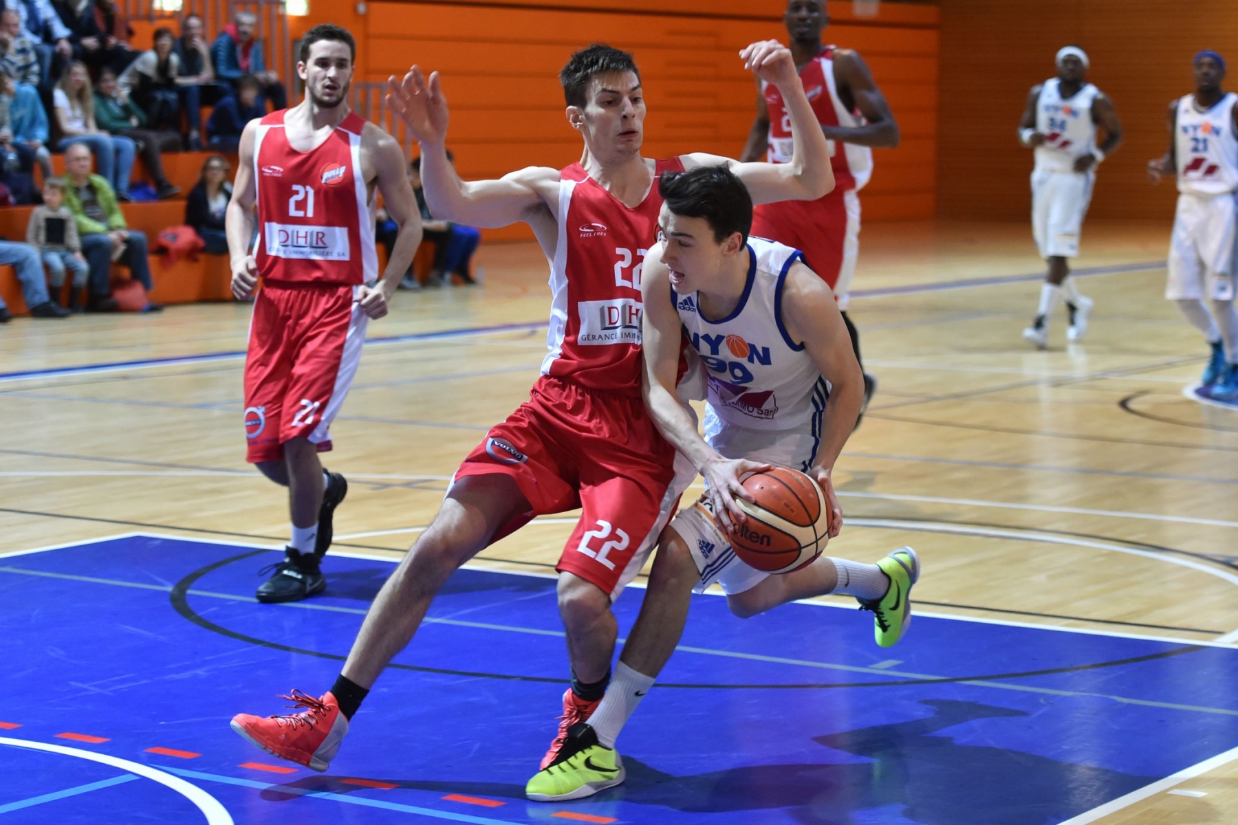 Basket LNB au Rocher Nyon Pully ici Tibor Klarer Nyon le 9.1.2016 © photo Michel Perret