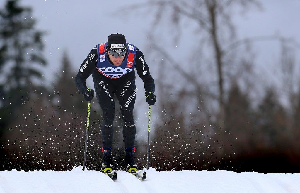 Dario Cologna a terminé la 7e étape du Tour de ski au ralenti.