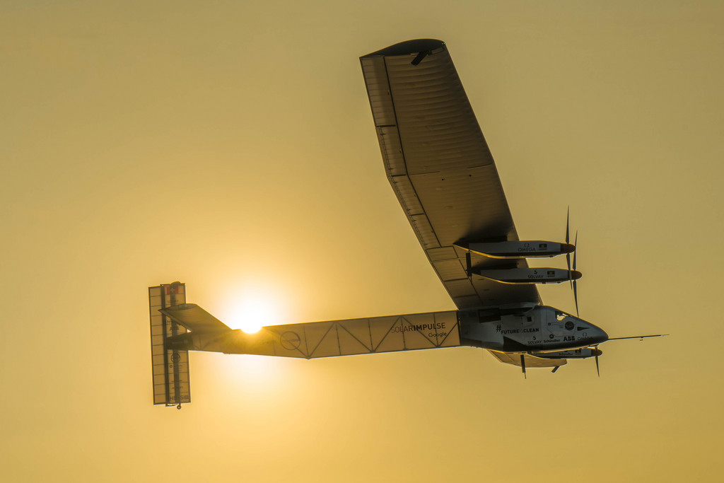 Solar Impulse 2 effectue des vols d'essais à Hawaï depuis quelques semaines.