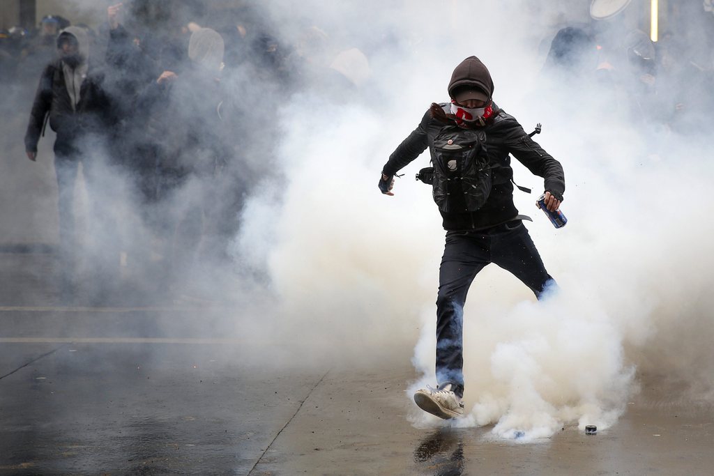 A Paris, une dizaine de personnes ont été interpellées dans le cadre des manifestations.