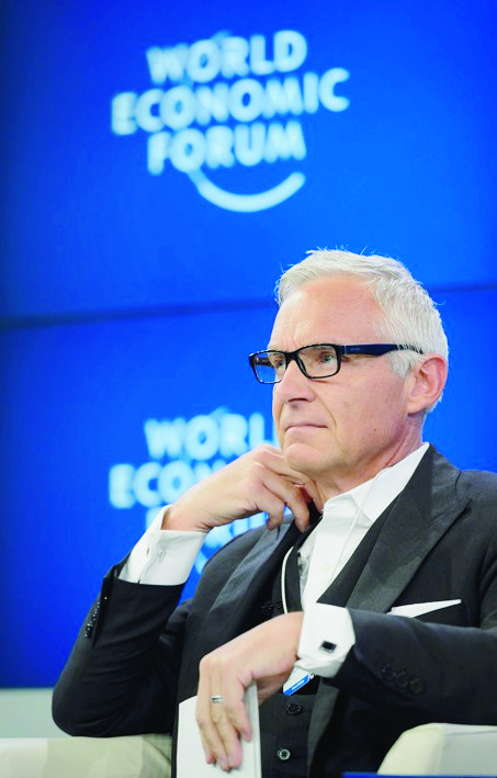 Urs Rohner, Chairman of the Board of Directors of Swiss Bank Credit Suisse (CS), attends a panel session on the third day of the 44th Annual Meeting of the World Economic Forum, WEF, in Davos, Switzerland, Friday, January 24, 2014. The overarching theme of the Meeting, which take place from 22 to 25 January, is "The Reshaping of the World: Consequences for Society, Politics and Business". (KEYSTONE/Laurent Gillieron) SWITZERLAND WEF 2014 DAVOS