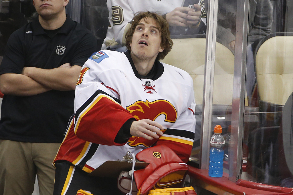 Jonas Hiller revient en Suisse en tout cas pour 3 ans!