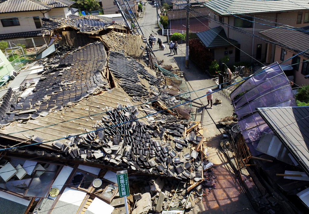 Près de 80 personnes seraient coincées sous les décombres d'immeubles effondrés.