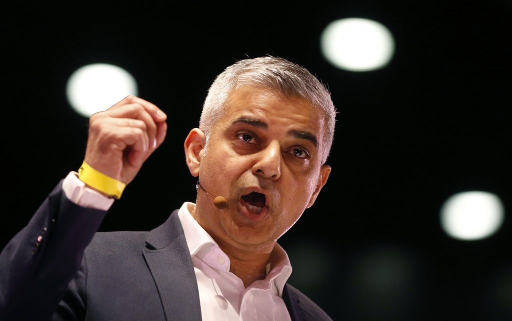Sadiq Khan, député travailliste musulman, est le grand favori pour la mairie de Londres.