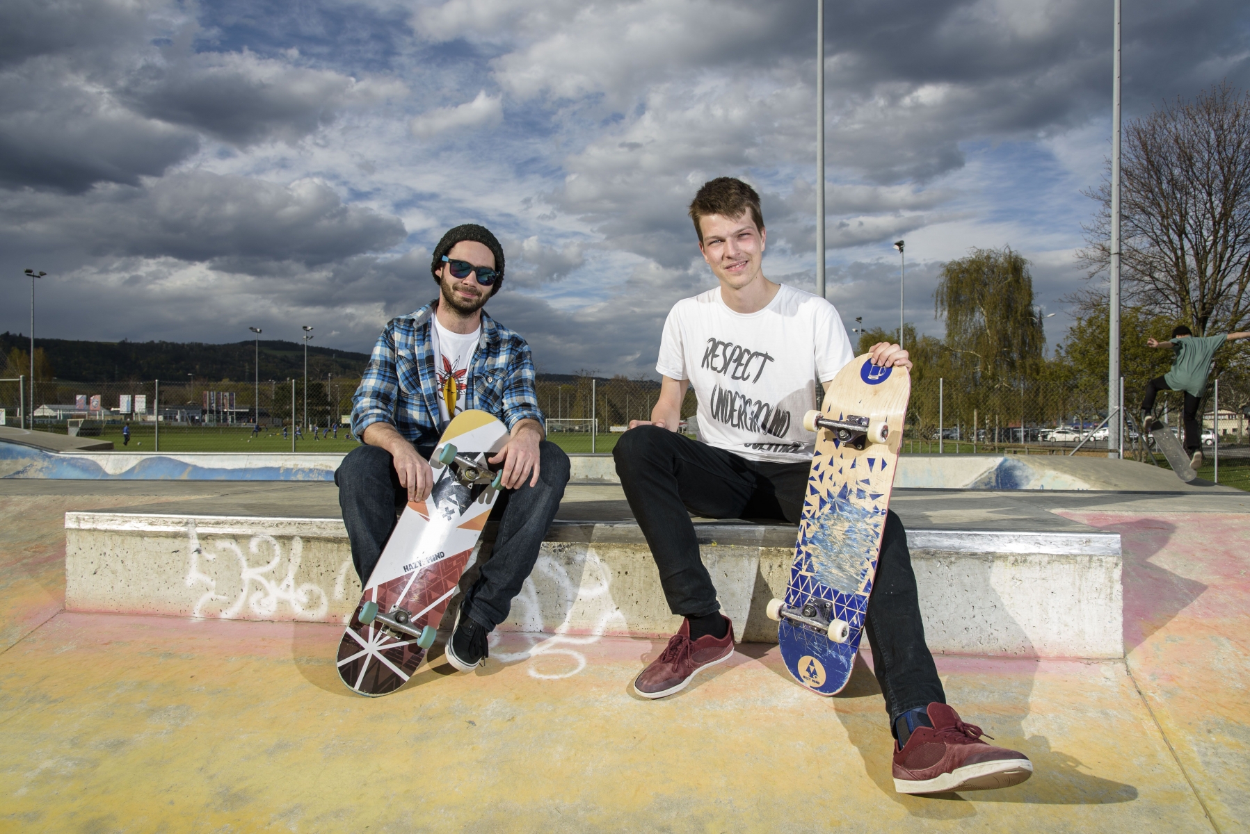 Gland, mardi 12.04.2016, skatepark, portrait de l'entreprise Hazy Minds qui fabrique et vend des skateboards et des t-shirts de skate, de gauche à droite : Nicolas Zbinden et Florian Schaeren, photos Cédric Sandoz