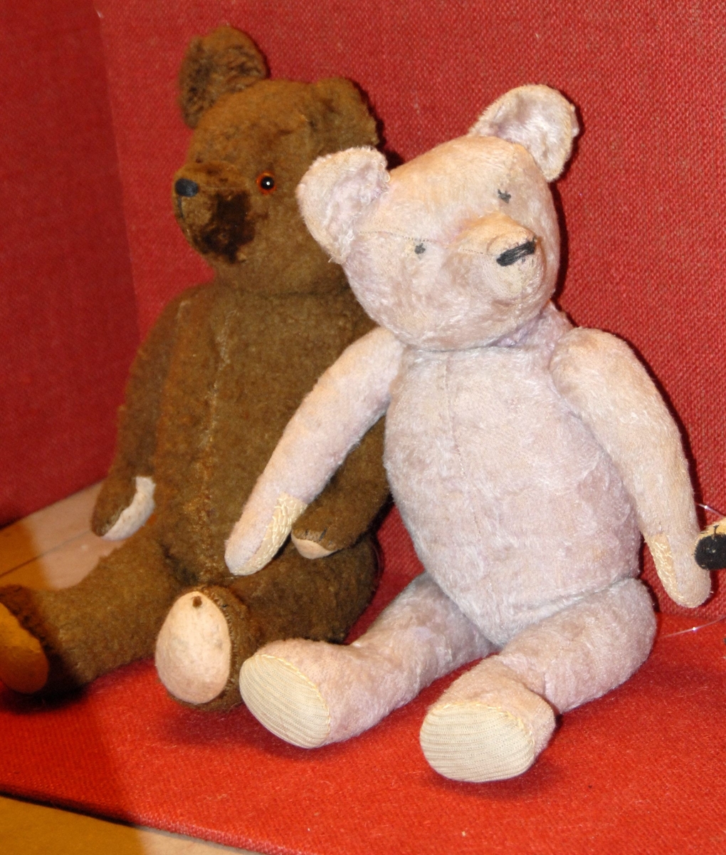 Coppet maison Michel exposition de jouets anciens des ours en peluche