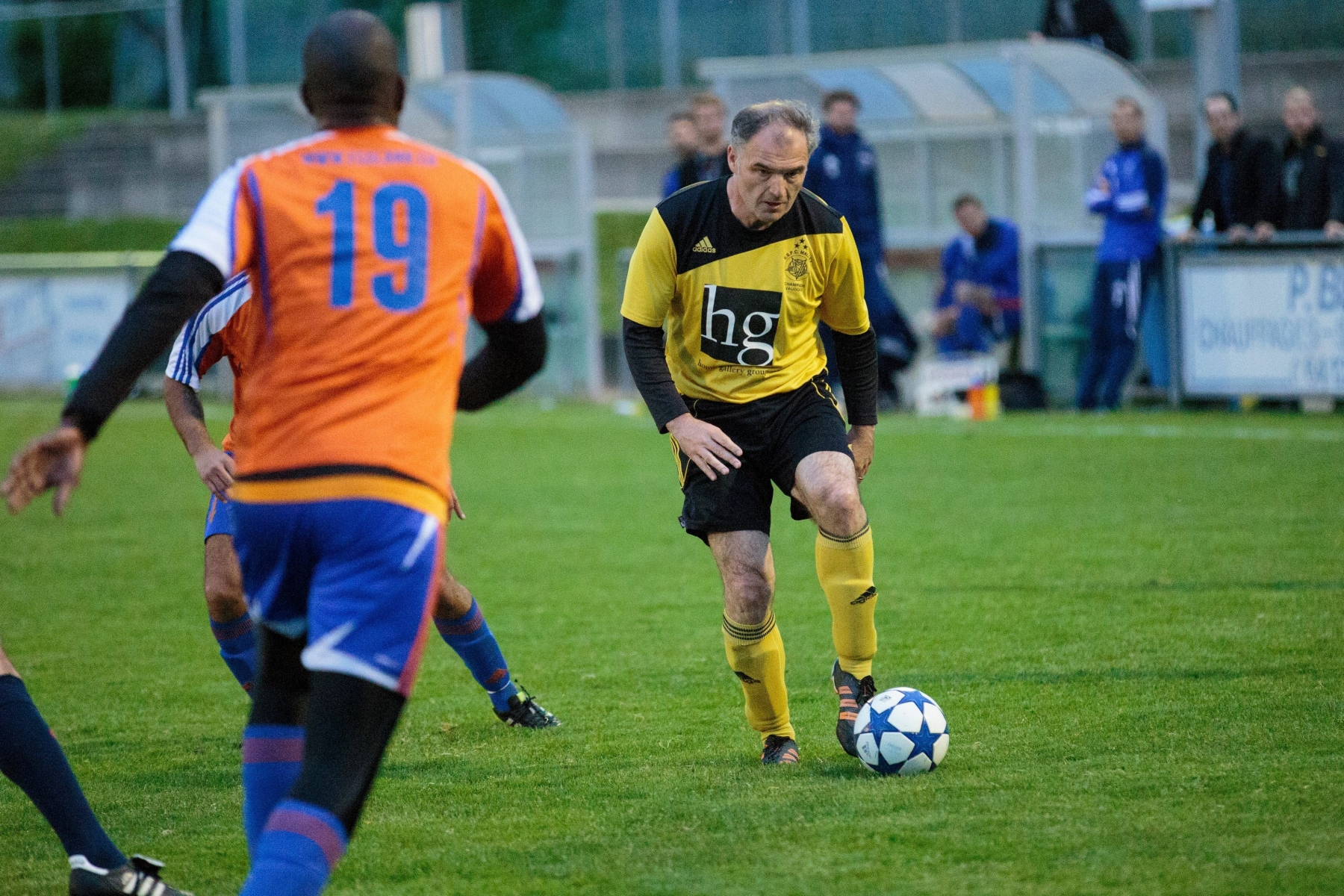 Gland, lundi 9 mai 2016

En Bord, Football, 1/4 Coupe vaudoise seniors 30+, FC Gland Äì ES FC Malley LS. #11 Stv©phane Chapuisat (Malley)



Sigfredo Haro Football, 1/4 Coupe vaudoise seniors, FC Gland Äì ES FC Mal