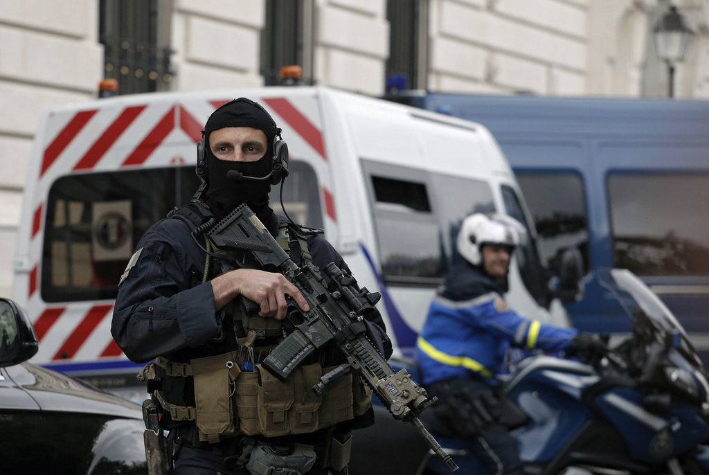 Le GIGN, qui accompagnera exceptionnellement la Grande Boucle, restera sur sol français.