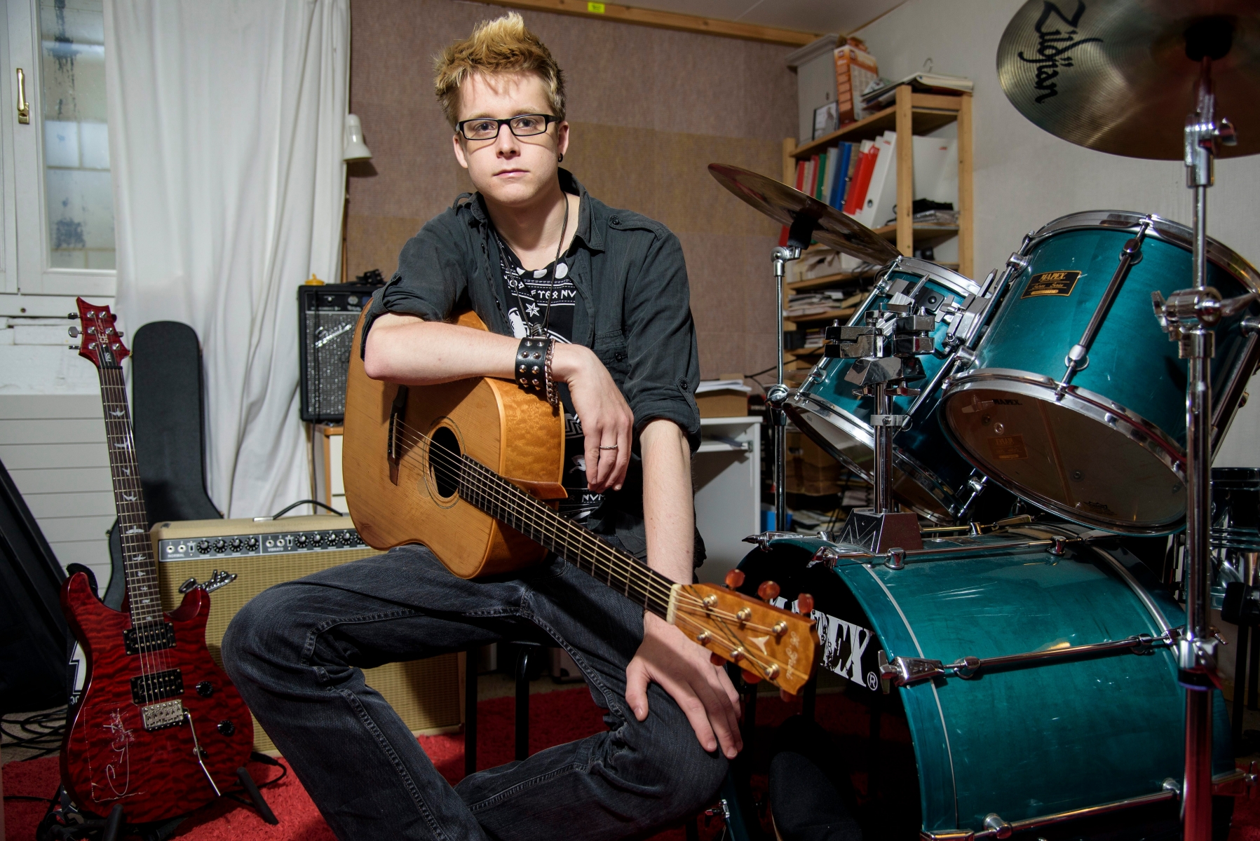 Saint-Saphorin, vendredi 03.06.2016, portrait de Frédérick Sissener, jeune musicien/guitariste de 20 ans qui lance sa carrière d'auteur compositeur, photos Cédric Sandoz