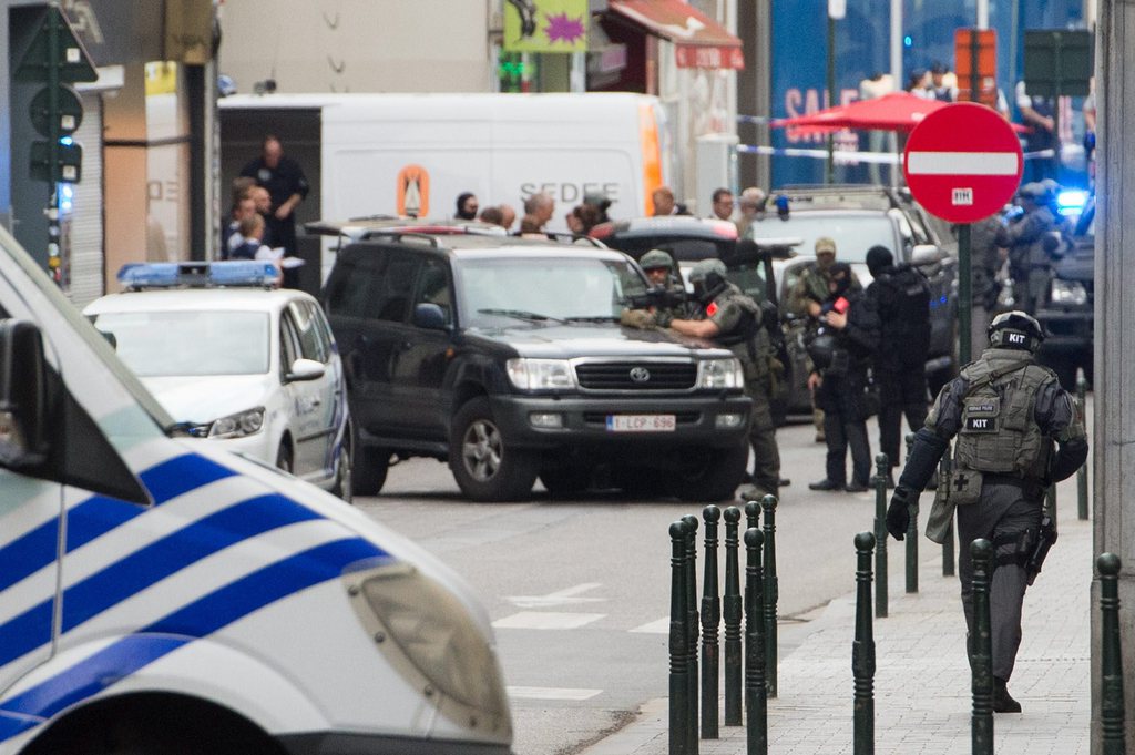 Un important dispositif a été mis en place pour faire face au suspect, qui était finalement totalement inoffensif. 