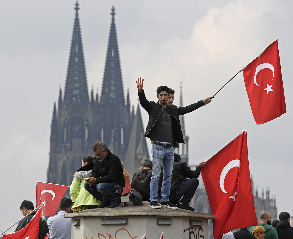 La Turquie reconnaît que certains citoyens innocents ont pu être victimes de la purge qui a suivi le putsch manqué. 