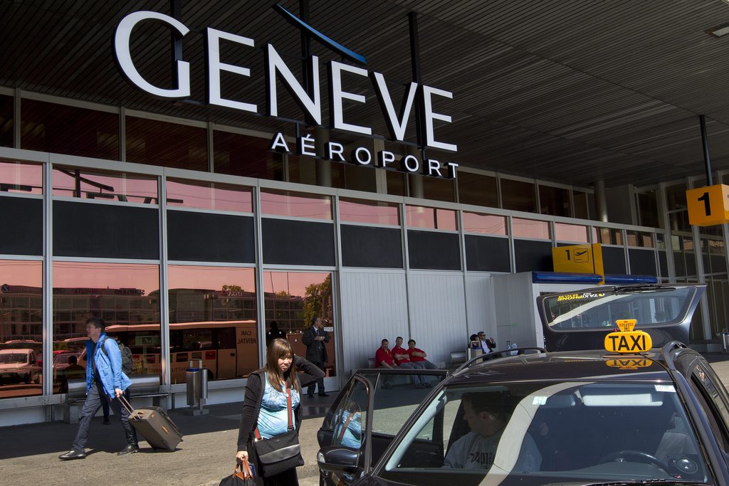 Les syndicats soulignent que le nombre de passagers ne font pourtant qu'augmenter à l'aéroport de Genève.