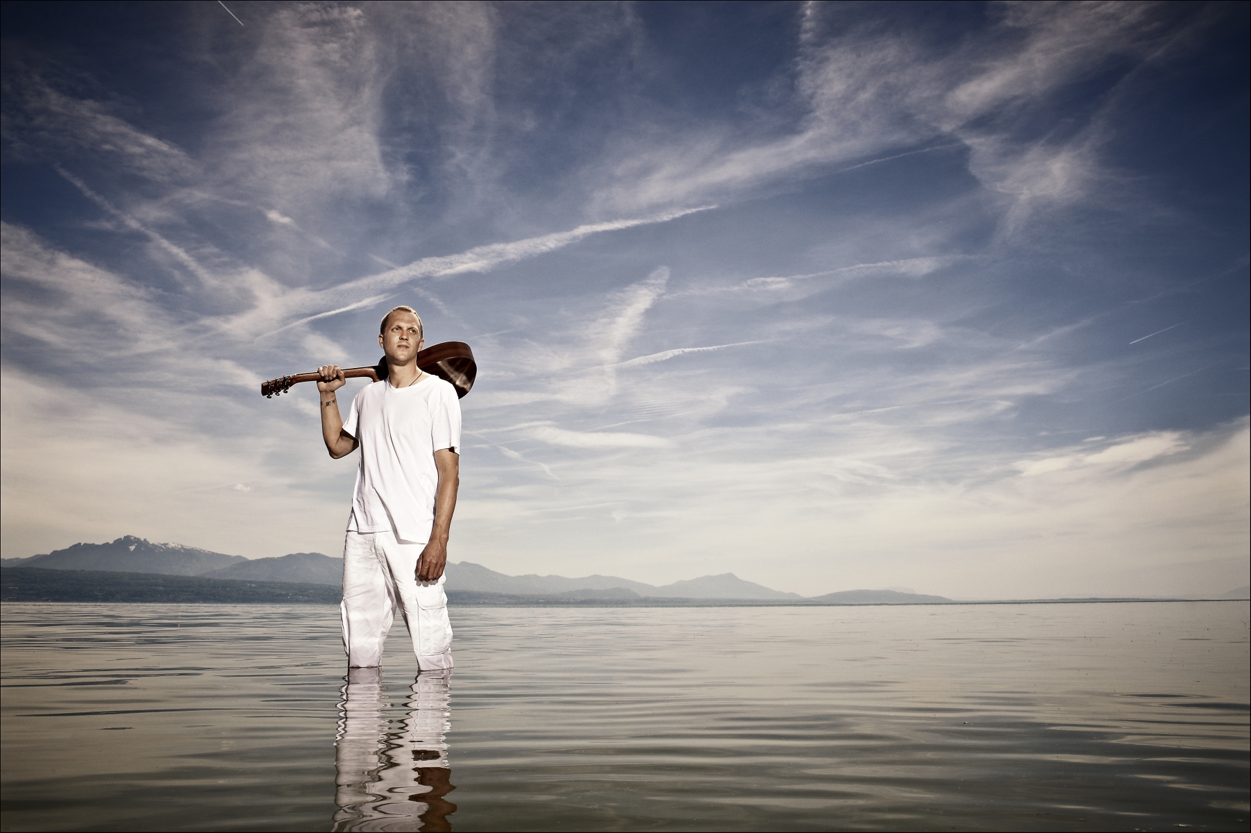 Cédric revient sur les bords du Léman dans un nouveau style.