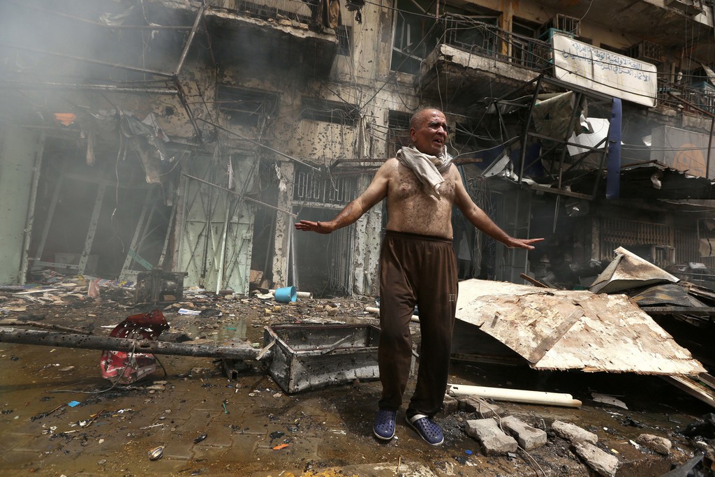 Bagdad est à nouveau touché par un drame. Cette fois, c'est un incendie qui a ravagé la maternité d'un hôpital, tuant ainsi 12 nouveaux-nés. Mais il y a un mois, deux attaques terroristes frappaient la capitale irakienne (photo).