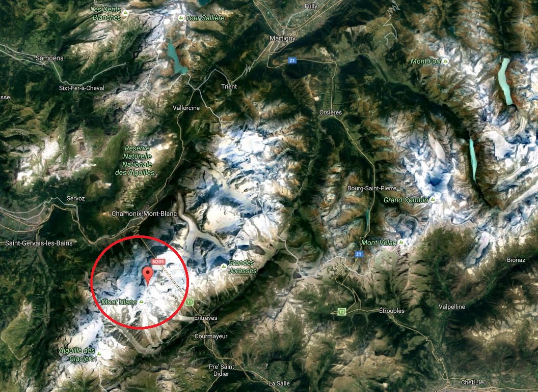 Le drame s'est produit au sommet du Mont Maudit, à l'est du Mont Blanc, près de la frontière italienne.