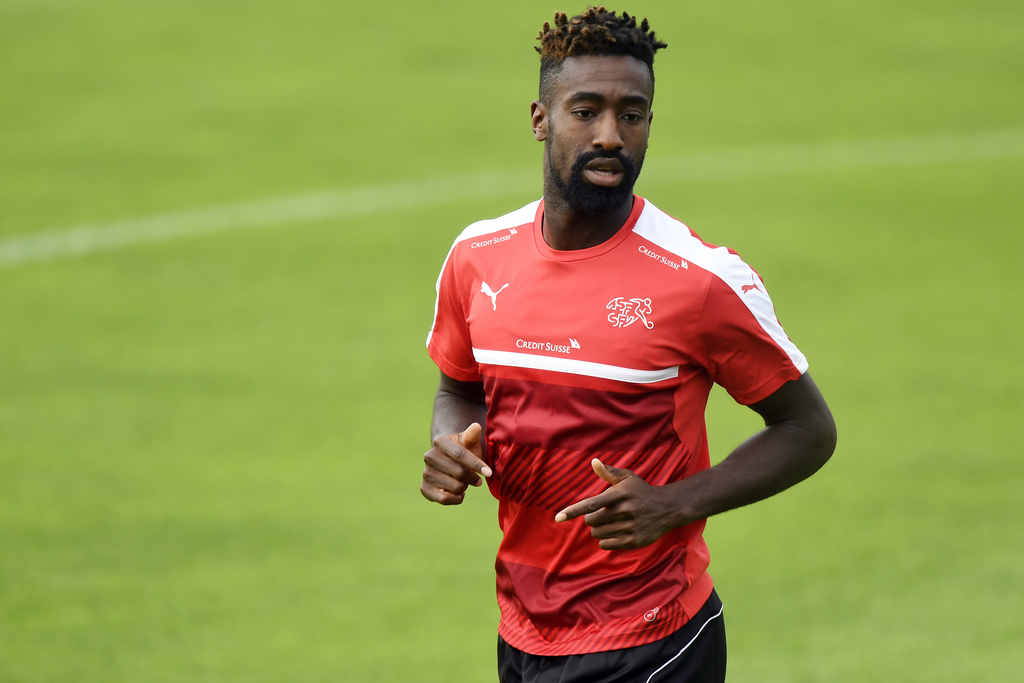 Johan Djourou a été touché vendredi lors d'un entraînement, manquant samedi le match d'Hambourg face au Hertha Berlin. 