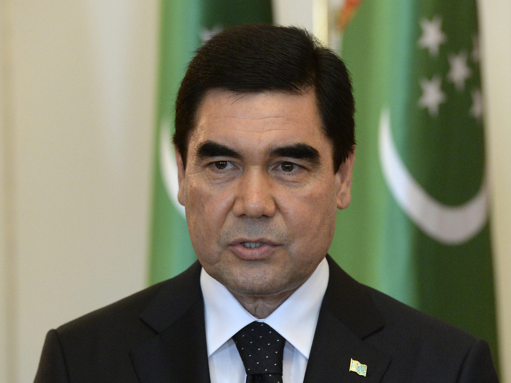 Gurbanguli Berdymukhamedov, président qui règne depuis 10 ans d'une main de fer au Turkménistan. 
