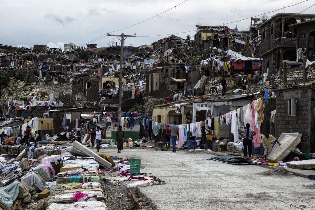 A Haïti, en revanche, le cyclone a semé la mort et la dévastation. 