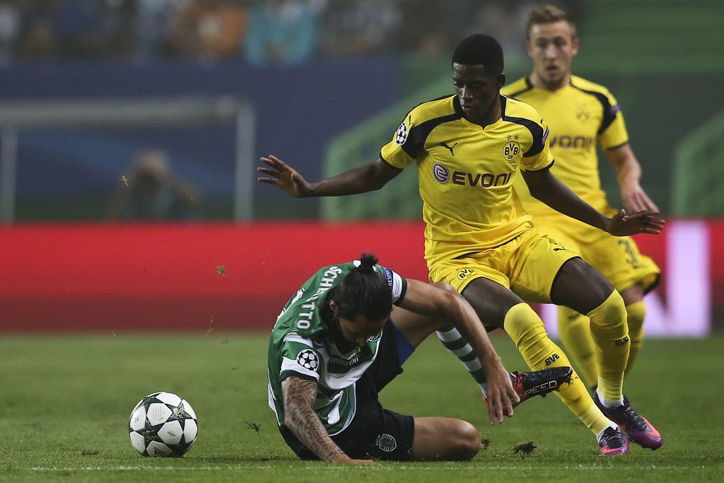 Le Borussia Dortmund (en jaune) a mis le Sporting Lisbonne à terre.