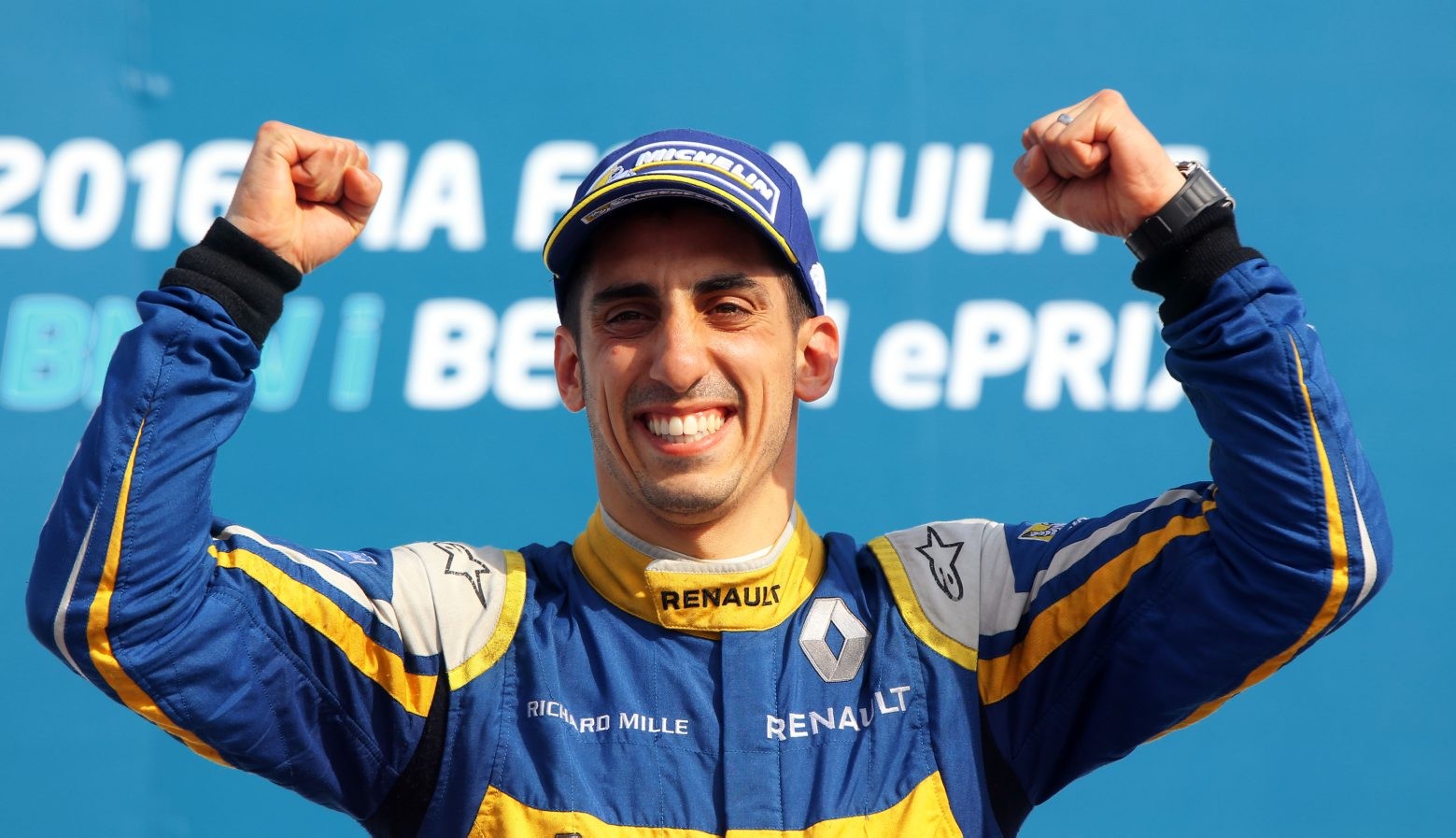 Sebastien Buemi (Switzerland) from Team Renault e.dams celebrates his victory in the race of the FIA Formula E on the Karl-Marx-Allee in Berlin, Germany, 21 May 2016.  The formula E is the first all-electric racing series in the world and was in September 2014 in its first season. Ten teams with a total of 20 drivers get in ten races world against each other. Photo: JENS BUETTNER/dpa (KEYSTONE/DPA/Jens B¸ttner) MOTORSPORT FORMEL E 2016
