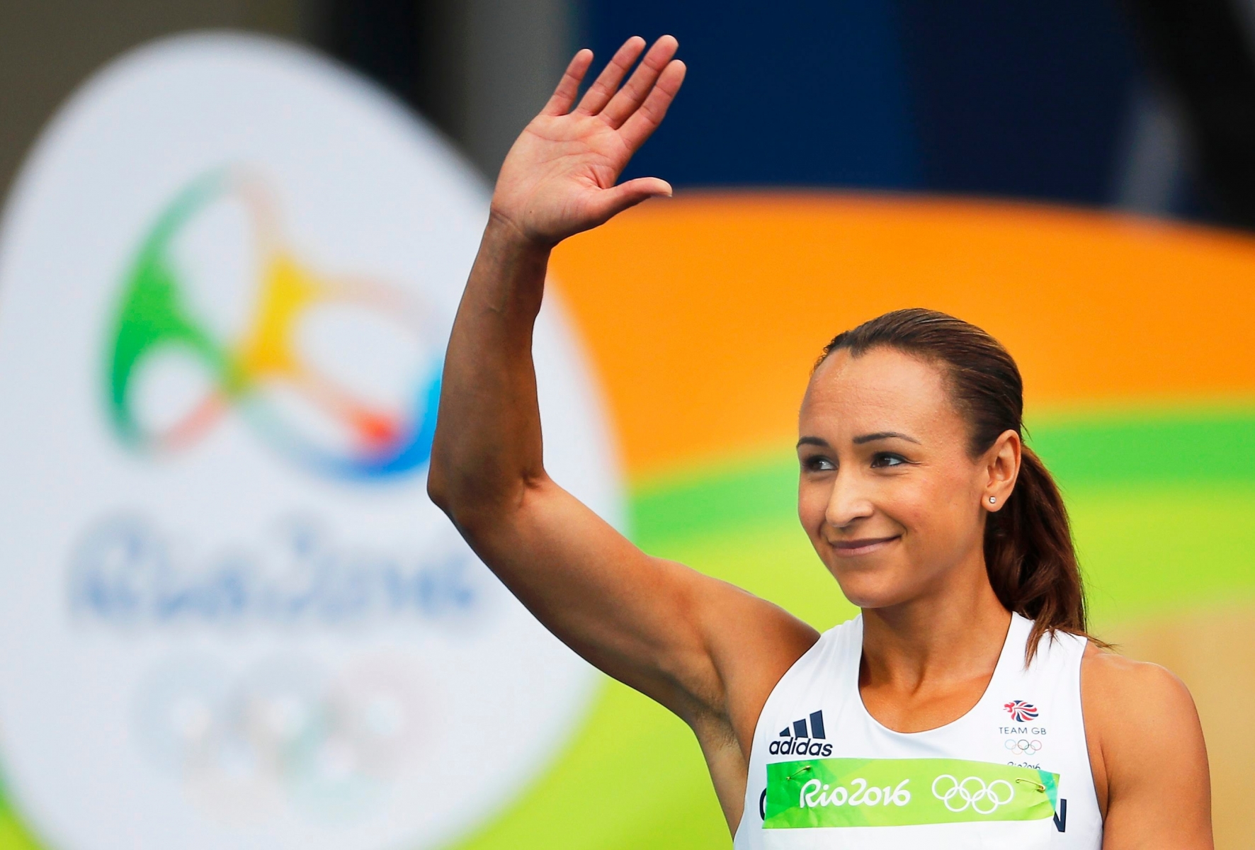 epa05583381 (FILE) A file picture dated 12 August 2016 of Britain's Jessica Ennis-Hill greeting the crowd during the 100m Hurdles heats of the women's Heptathlon competition of the Rio 2016 Olympic Games Athletics, Track and Field events at the Olympic Stadium in Rio de Janeiro, Brazil. British heptathlete Jessica Ennis-Hill on 13 October 2016 announed her retirement from athletics in a statement in social media. The 30-year-old Ennis-Hill won the heptathlon gold medal at the London 2012 Olympics, silver at the Rio 2016 Olympics and two gold medals at the Athletics World Championships in 2009 and 2015.  EPA/DIEGO AZUBEL *** Local Caption *** 52950090 FILE BRAZIL ATHLETICS ENNIS-HILL