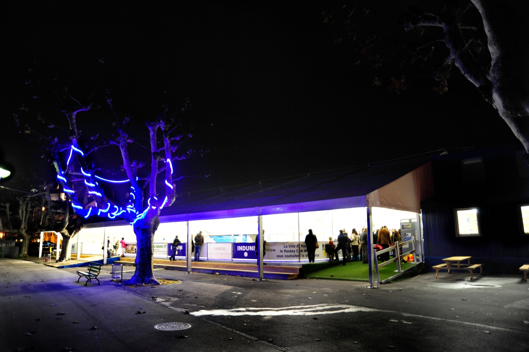 13.11.2012. Nyon. Rive. Ouverture de la patinoire. Photo Audrey Piguet