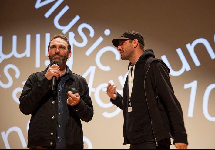 Le co-directeur artististique du LUFF Julien Bodivit avec le réalisateur Jason Banker lors de l'édition 2015.