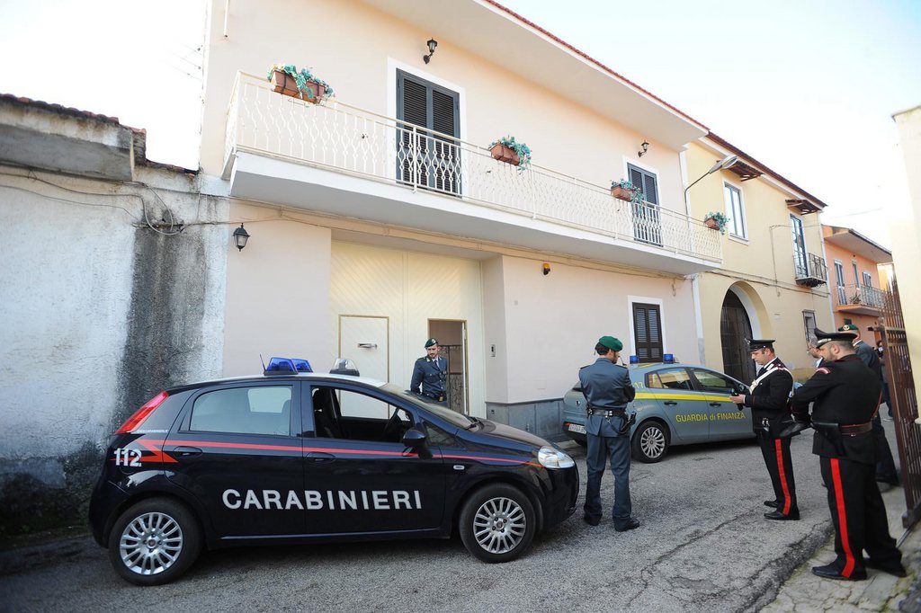 L'individu recherché s'est rendu de lui-même dans un poste de police de Pavie en Italie.