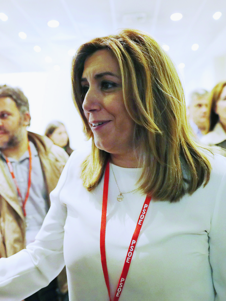 epa05599289 Andalusia's socialist regional President, Susana Diaz, leaves after PSOE's Federal Committee meeting held in Madrid, Spain, 23 October 2016. PSOE held its Federal Committee to vote their next move ahead the investiture debate. The PSOE finally decided, with a majority, to make easier the investiture of Rajoy from the People's Party (PP) by abstaining in the vote at the Lower House to avoid the celebration of new elections at the end of the year.  EPA/SERGIO BARRENECHEA SPAIN PARTIES PSOE COMMITTEE MEETING