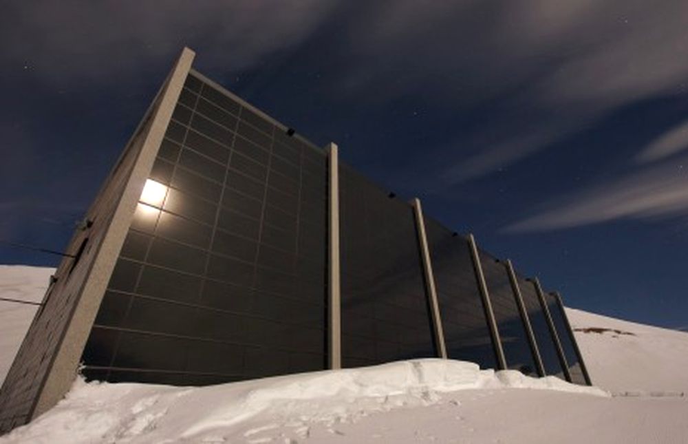 A la "Weisse Arena", les installations photovoltaïques sont intégrées aux façades du bâtiment.