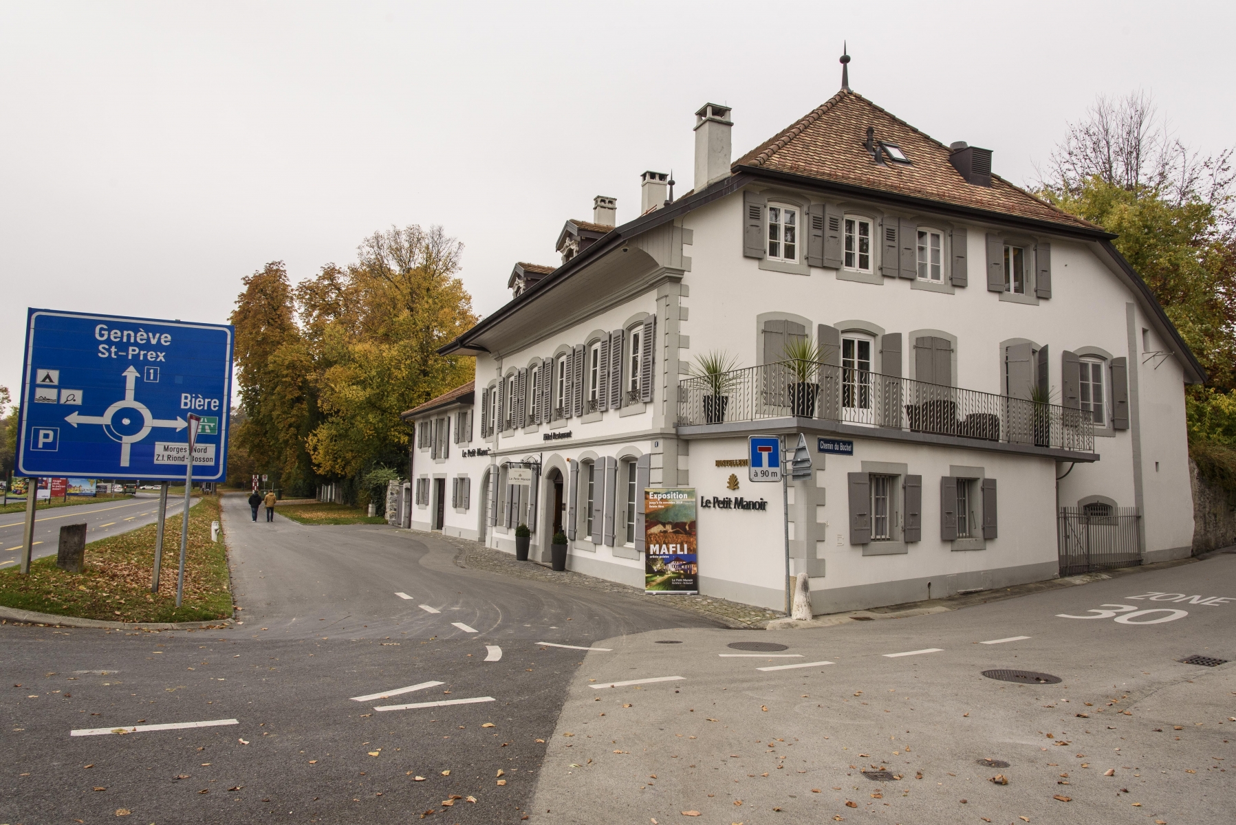 Situé dans une magnifique maison de maître à l'entrée ouest de Morges, le Petit Manoir affiche désormais portes fermées.