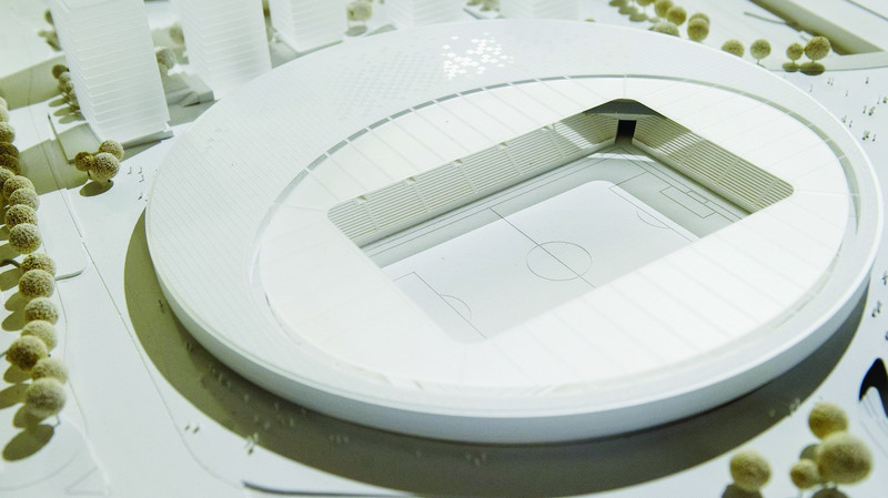 La maquette du futur grand stade lausannois installé au nord de la ville pour accueillir les matchs de football. Le stade Pierre de Coubertin à Vidy sera surtout consacré à l'athlétisme.