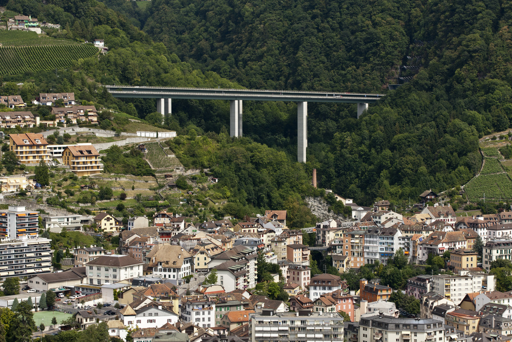 Les automobilistes doivent quitter l'A9 à Montreux pour rejoindre Villeneuve.