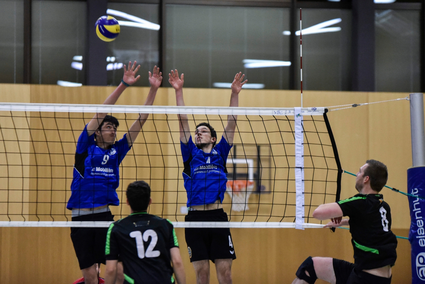 Gland, Tuillières, samedi 12 novembre 2016, volleyball, 1ère ligue, VBC La Côte vs Lausanne, au bloc de gauche à droite : M. Bürke et D. Tappy, photos Cédric Sandoz