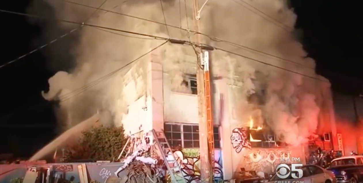 Un incendie dans une rave party à Oakland aux Etats-Unis a fait 33 morts.