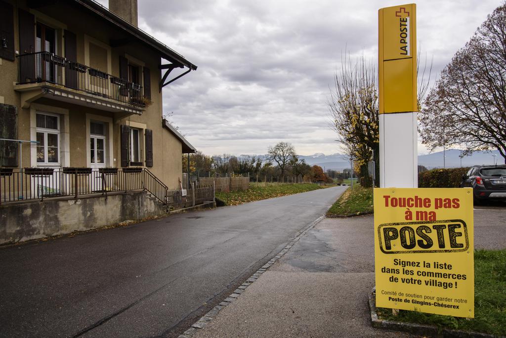 Gingins se débat pour sauver son office de poste au village. La commune a reçu lundi l'appui du conseiller national Olivier Feller qui s'est adressé au Conseil fédéral pour demander des explications.