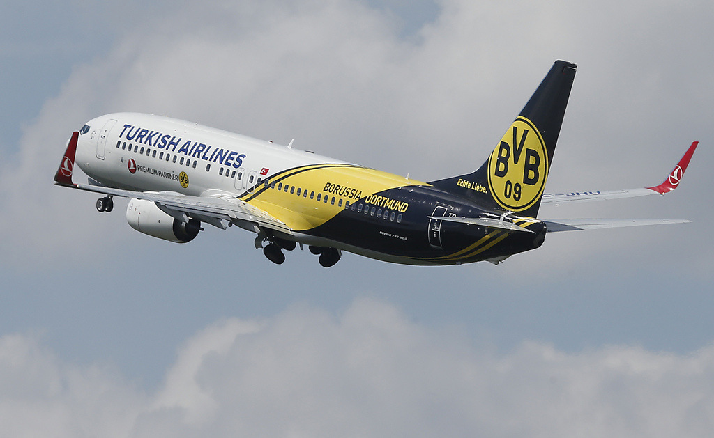 L'avion du Borussia Dortmund n'a pas pu atterrir pour jouer son match. 