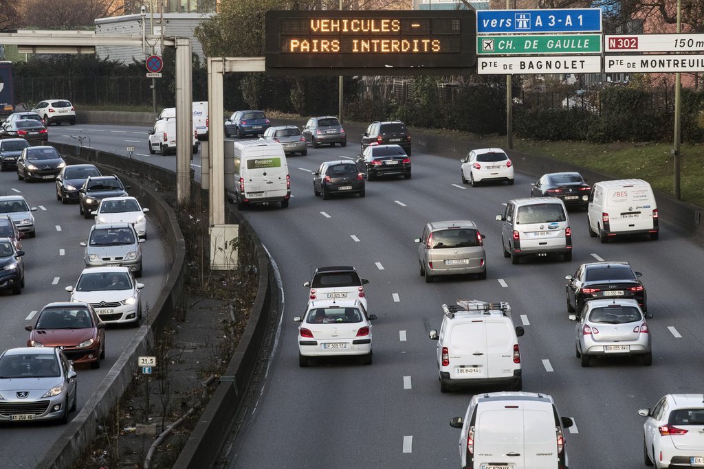 Les véhicules les plus polluants seront de nouveau interdits de circuler mardi et mercredi à Paris dans le cadre de la circulation différenciée.