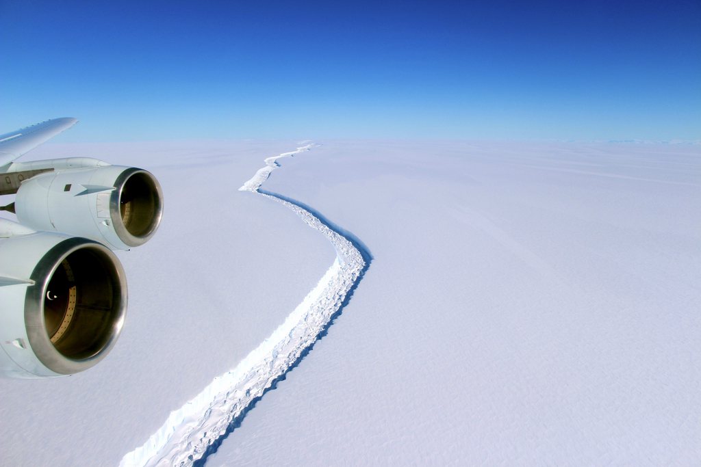 L'étendue de glace s'est déjà scindée à 80% du reste de la banquise.