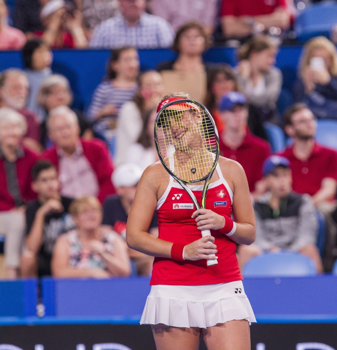 epa05700991 Belinda Bencic of Switzerland reacts during the women's singles match between France and Switzerland in session 12 of the Hopman Cup at the Perth Arena in Perth, Australia, 06 January 2017.  EPA/TONY MCDONOUGH AUSTRALIA AND NEW ZEALAND OUT
