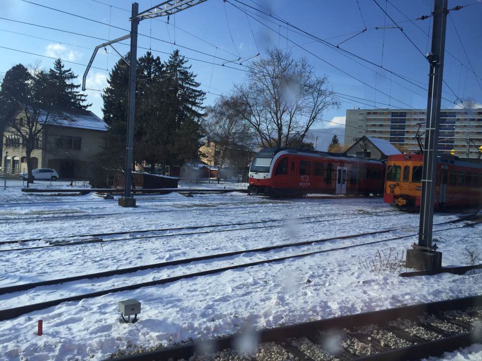 Pas de soucis sur le NStCM ce mercredi matin, les petits trains rouges circulent selon l'horaire.
