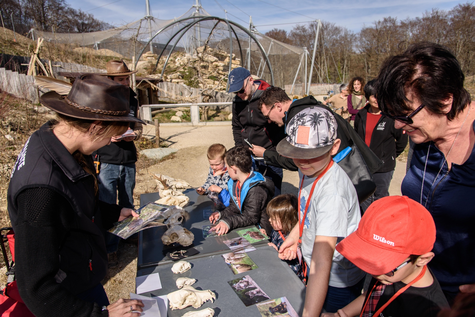 Les enfants ont pu profiter d'une démonstration sur les os au Zoo de la Garenne.