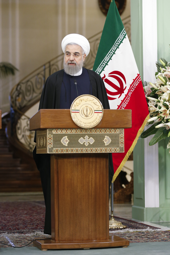 "Pourquoi avoir attaqué l'armée syrienne qui est en guerre contre les terroristes?", a demandé le président iranien.