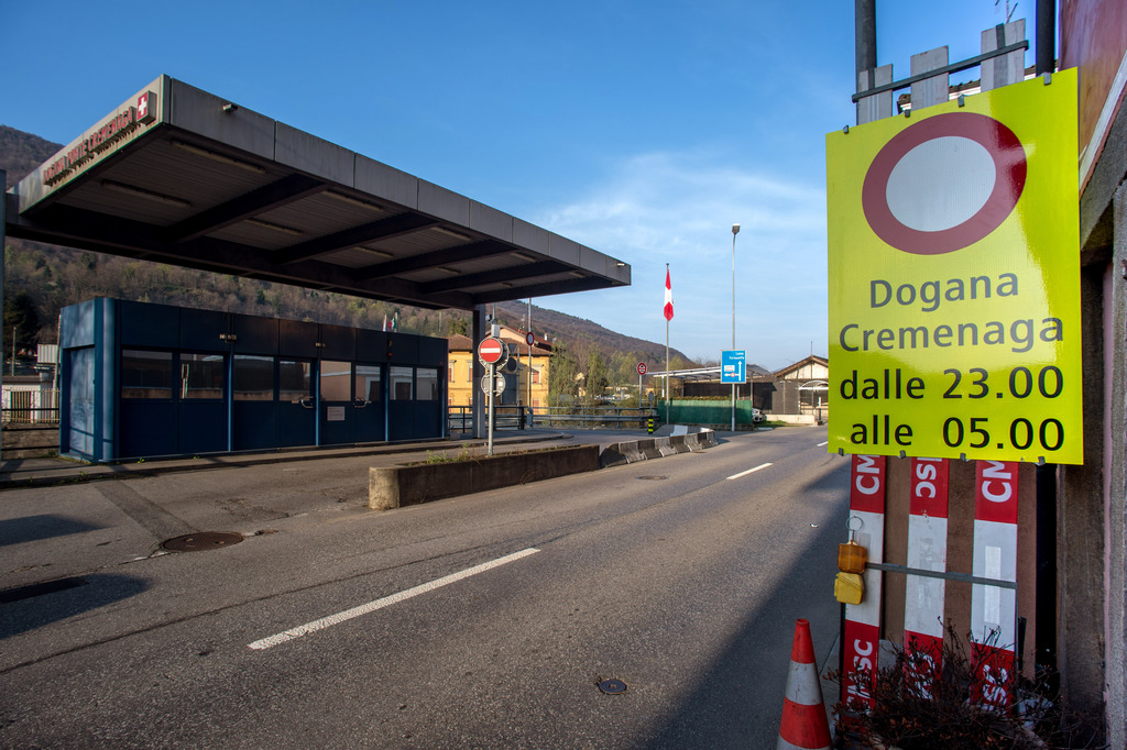 La fermeture de trois postes de douane irrite les Italiens.