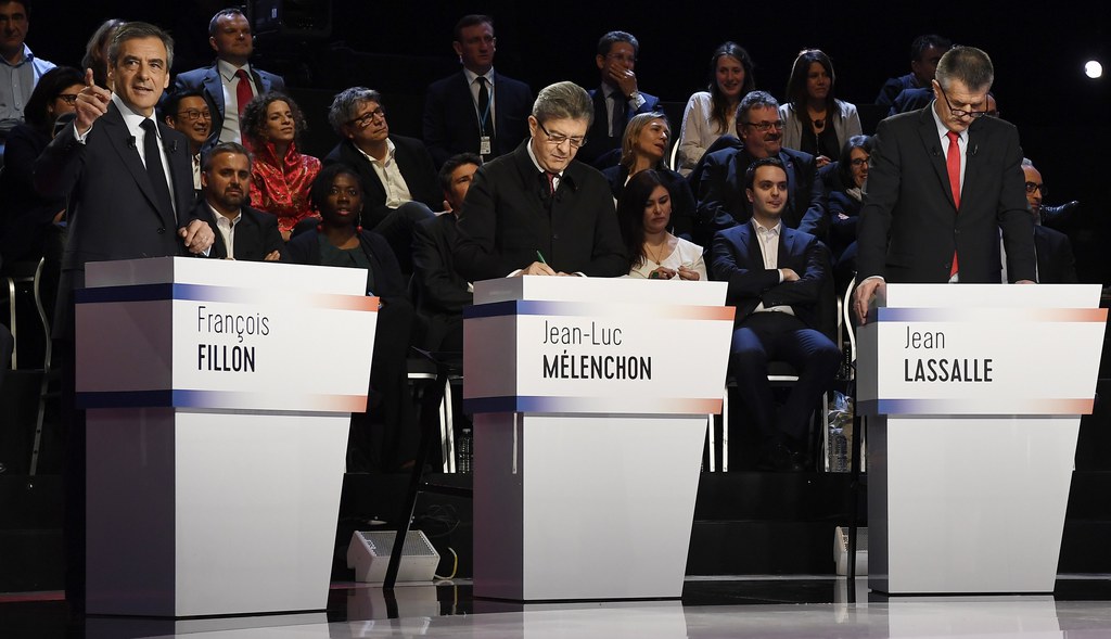 Jean-Luc Mélenchon, candidat de La France insoumise, remporte 25% d'avis favorables exprimés dans un sondage au terme du Grand Débat organisé par CNEWS et BFMTV