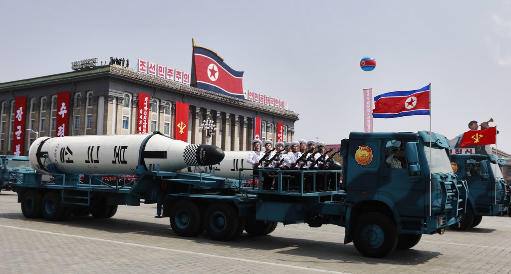 L'armée nord-coréenne a exhibé une soixantaine de missiles lors de sa parade.