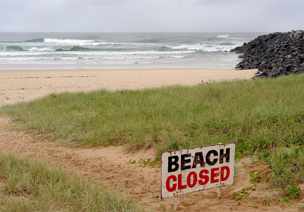 Les autorités locales ont annoncé la fermeture de la plage de Wylie Bay.