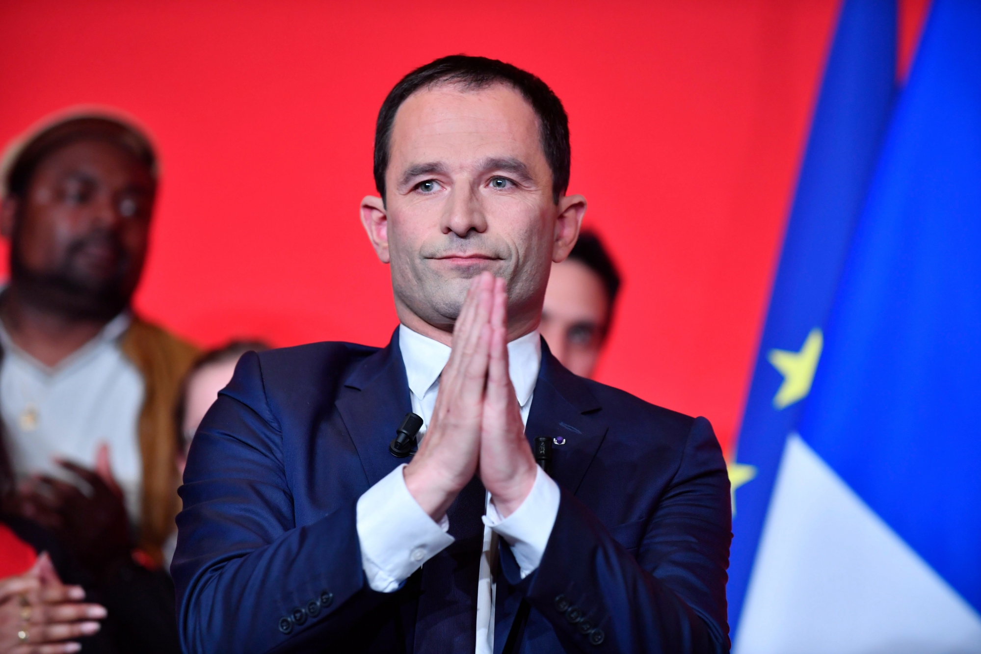 epa05924294 French presidential election candidate for the left-wing French Socialist (PS) party, Benoit Hamon delivers a speech after being defeated in the first round of the French presidential elections in Paris, France, 23 April 2017. France will hold the second round of the presidential elections on 07 May 2017.  EPA/JULIEN DE ROSA FRANCE PRESIDENTIAL ELECTIONS