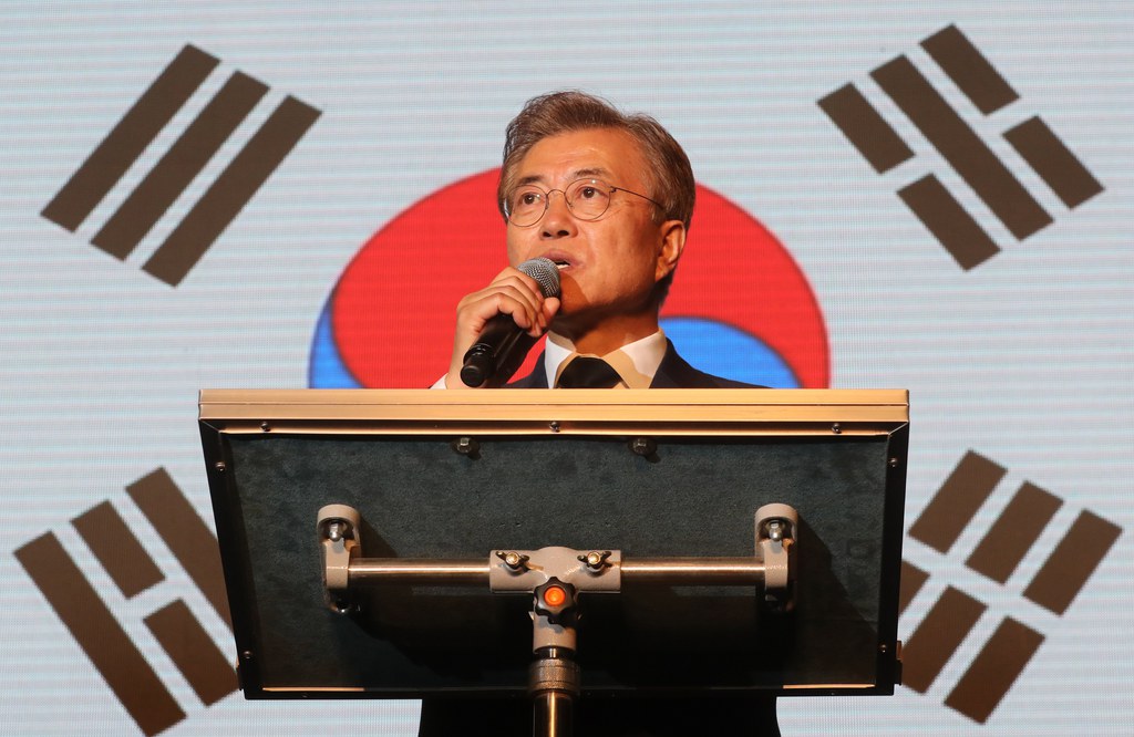 Moon Jae-In succède à Park Geun-Hye qui avait été destituée.